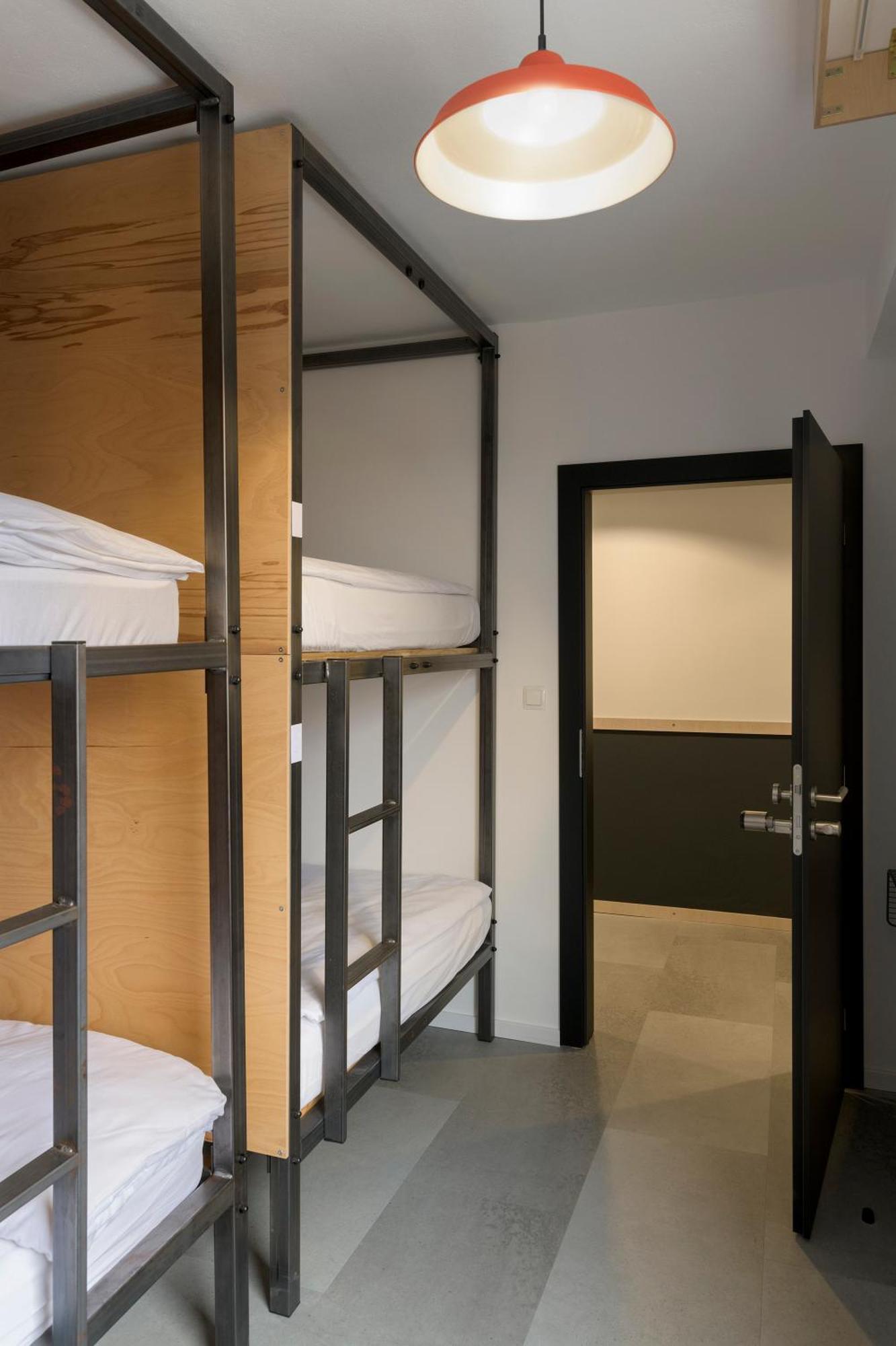 Izy Stay Hostel Bratislava Dış mekan fotoğraf