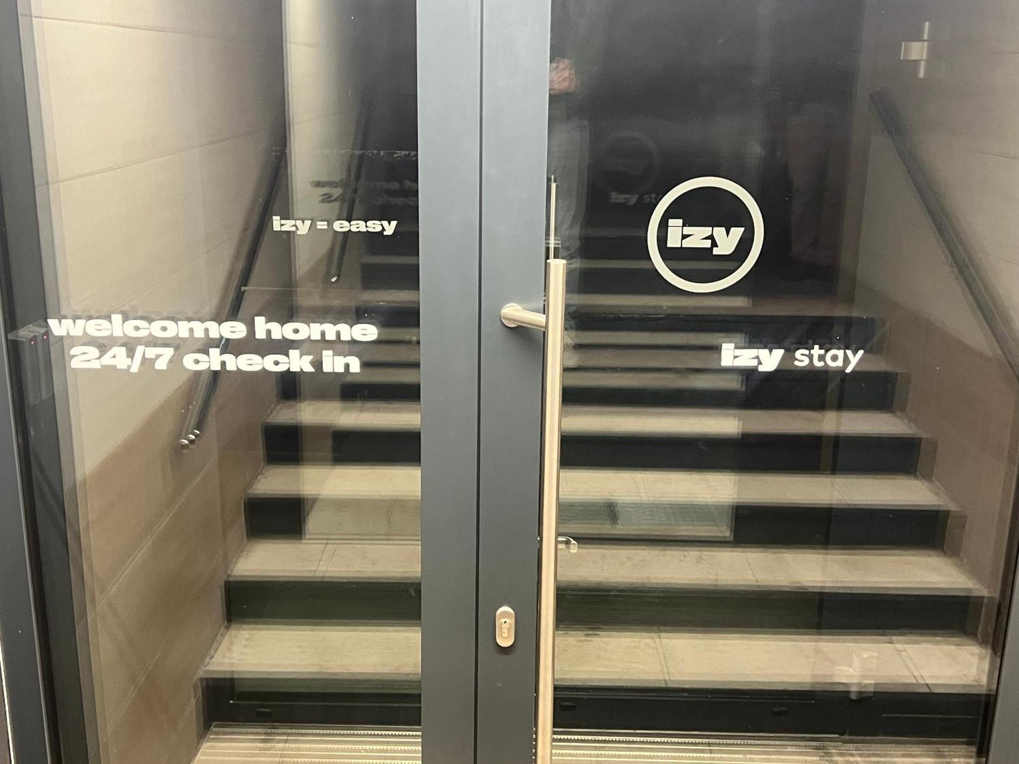 Izy Stay Hostel Bratislava Dış mekan fotoğraf